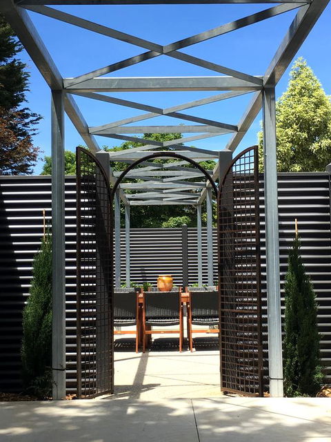 Silverwood House - Accommodation Directory 12