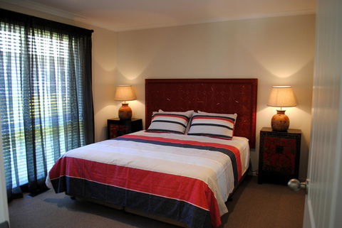 Silverwood House - Accommodation Directory 6
