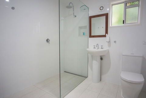 Debbie\'s Place - Accommodation Directory 16