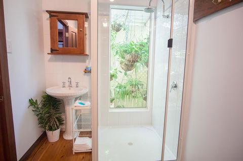 Debbie\'s Place - Accommodation Directory 34