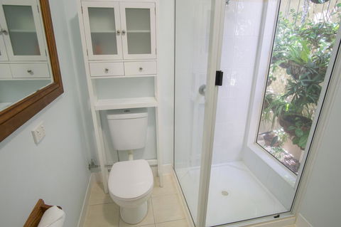 Debbie\'s Place - Accommodation Directory 43