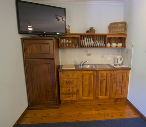 Debbie\'s Place - Accommodation Directory 44