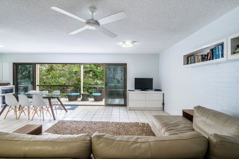 Sunseeker Holiday Apartments - Accommodation Directory 23