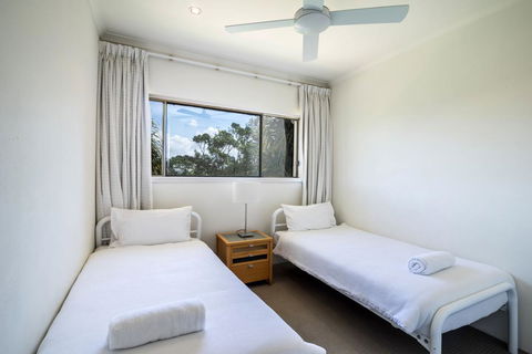 Sunseeker Holiday Apartments - Accommodation Directory 25