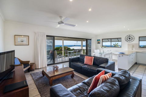 Sunseeker Holiday Apartments - Accommodation Directory 22