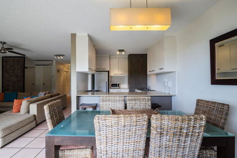 Sunseeker Holiday Apartments - Accommodation Directory 32