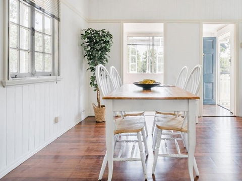 Lake Weyba Noosa Lodge & Kangaroos - Accommodation Directory 6