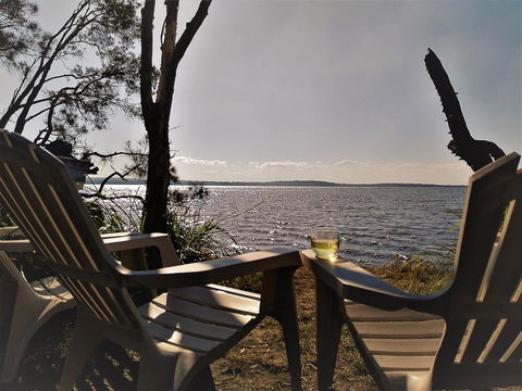 Lake Weyba Noosa Lodge & Kangaroos - Accommodation Directory 3