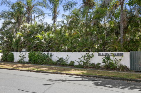 Beachcomber Peregian Beach - Accommodation Directory 8
