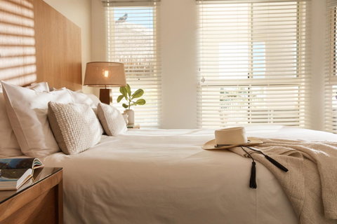 Sea Change Beachfront Apartments - Accommodation Directory 6
