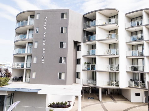 Ocean Views Resort Caloundra - Accommodation Directory 4