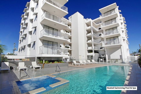 Ocean Views Resort Caloundra - Accommodation Directory 3