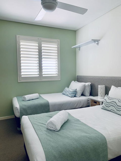 Ocean Views Resort Caloundra - Accommodation Directory 15