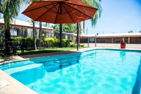 Clermont Country Motor Inn - Accommodation Directory 9