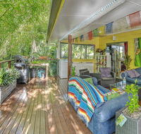 KiteSurf 1770 Beach House - Accommodation Directory