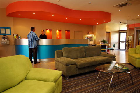 Aquarius On The Beach - Accommodation Directory 13