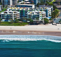 Rolling Surf Resort - Accommodation Directory