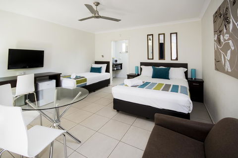 The Beach Motel Hervey Bay - Accommodation Directory 4
