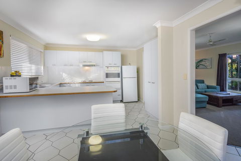 The Beach Motel Hervey Bay - Accommodation Directory 25