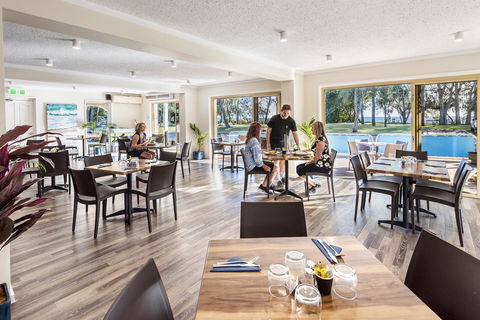 The Beach Motel Hervey Bay - Accommodation Directory 8
