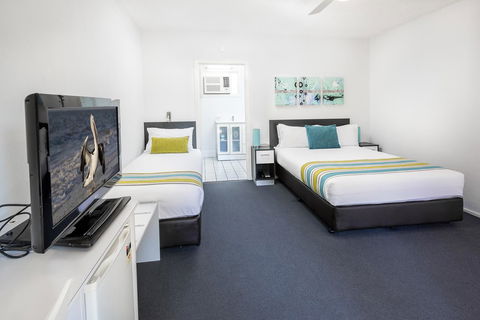The Beach Motel Hervey Bay - Accommodation Directory 31