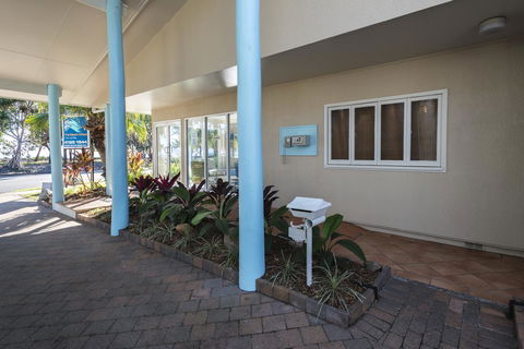 The Beach Motel Hervey Bay - Accommodation Directory 38