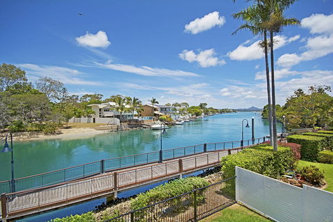 Jacaranda Noosa - Accommodation Directory 8