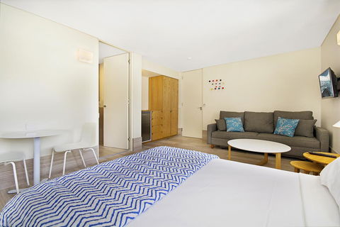 Jacaranda Noosa - Accommodation Directory 28