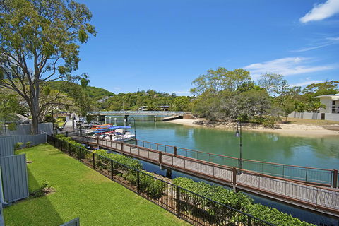 Jacaranda Noosa - Accommodation Directory 11