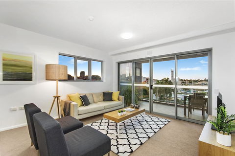 Allure Hotel & Apartments - Accommodation Directory 4