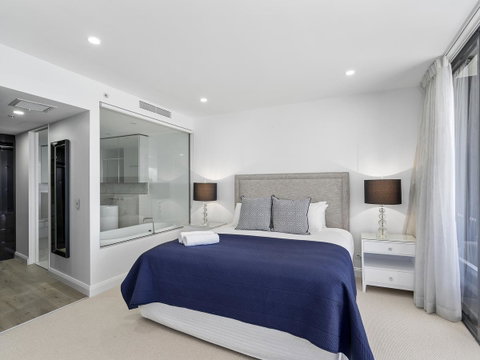 Oracle Resort Broadbeach - Gclr - Accommodation Directory 25