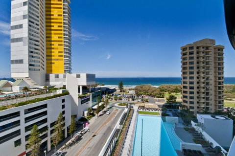 Oracle Resort Broadbeach - Gclr - Accommodation Directory 8