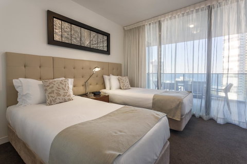 Oracle Resort Broadbeach - Gclr - Accommodation Directory 36
