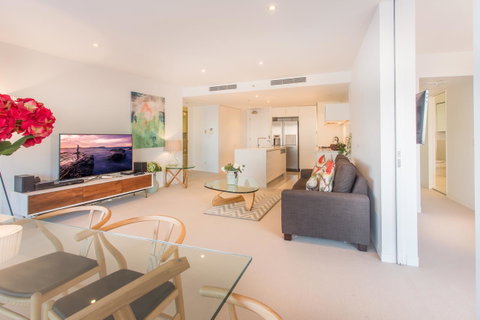 Oracle Resort Broadbeach - Gclr - Accommodation Directory 12