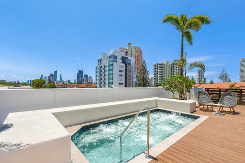 Qube Broadbeach - Accommodation Directory 28
