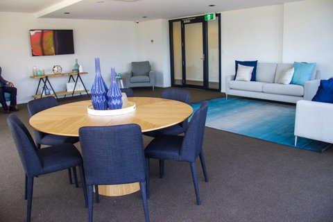 Synergy Broadbeach - Official - Accommodation Directory 12