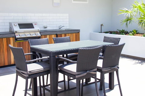 Synergy Broadbeach - Official - Accommodation Directory 15