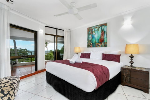 Roydon Beachfront Apartments - Accommodation Directory 22