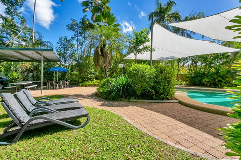 Roydon Beachfront Apartments - Accommodation Directory 13