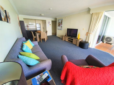Broadbeach Holiday Apartments - Accommodation Directory 30