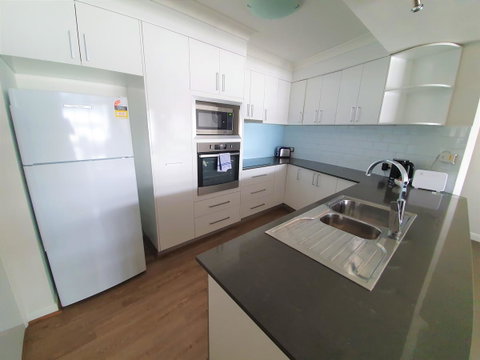 Broadbeach Holiday Apartments - Accommodation Directory 10