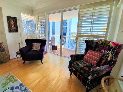 Broadbeach Holiday Apartments - Accommodation Directory 23