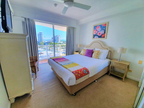 Broadbeach Holiday Apartments - Accommodation Directory 20