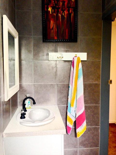 XYL Pets Friendly Seaside Boutique Guesthouse - Accommodation Directory 4