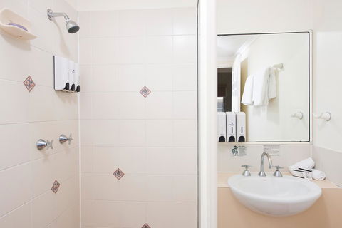 Park Regis Anchorage - Accommodation Directory 9