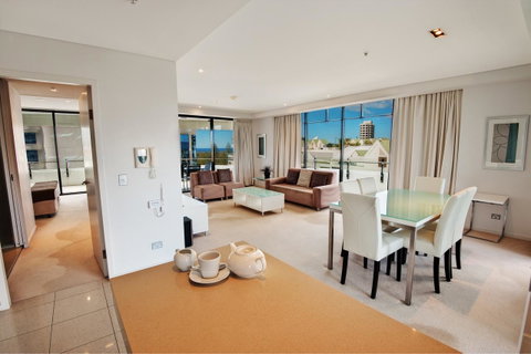 The Wave Resort - Accommodation Directory 43