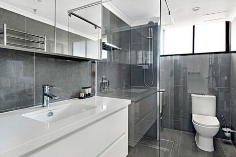ULTIQA Beach Haven On Broadbeach - Accommodation Directory 6