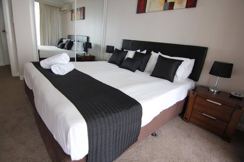 The Phoenician Resort - Accommodation Directory 14