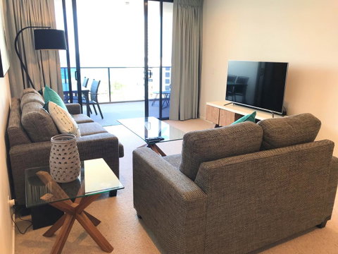 Qube Broadbeach Ocean View Apartments - Accommodation Directory 19