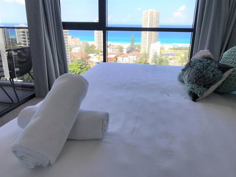 Qube Broadbeach Ocean View Apartments - Accommodation Directory 20
